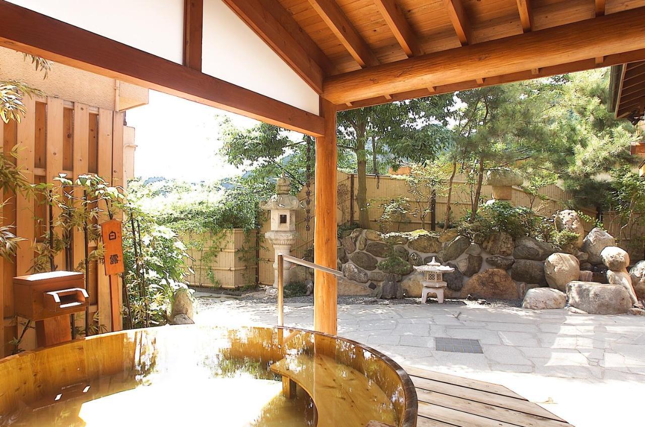 Matsunoya Kasen Hotel Maniwa Buitenkant foto