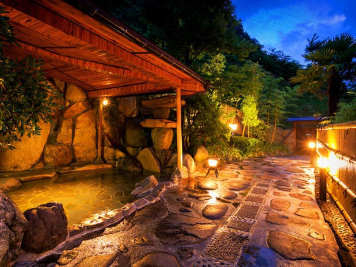 Matsunoya Kasen Hotel Maniwa Buitenkant foto